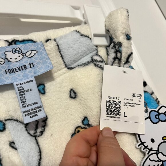 Forever 21 Sanrio Hello Kitty & Friends Cinnamoroll Fleece Pajama Pants Large - Picture 8 of 8